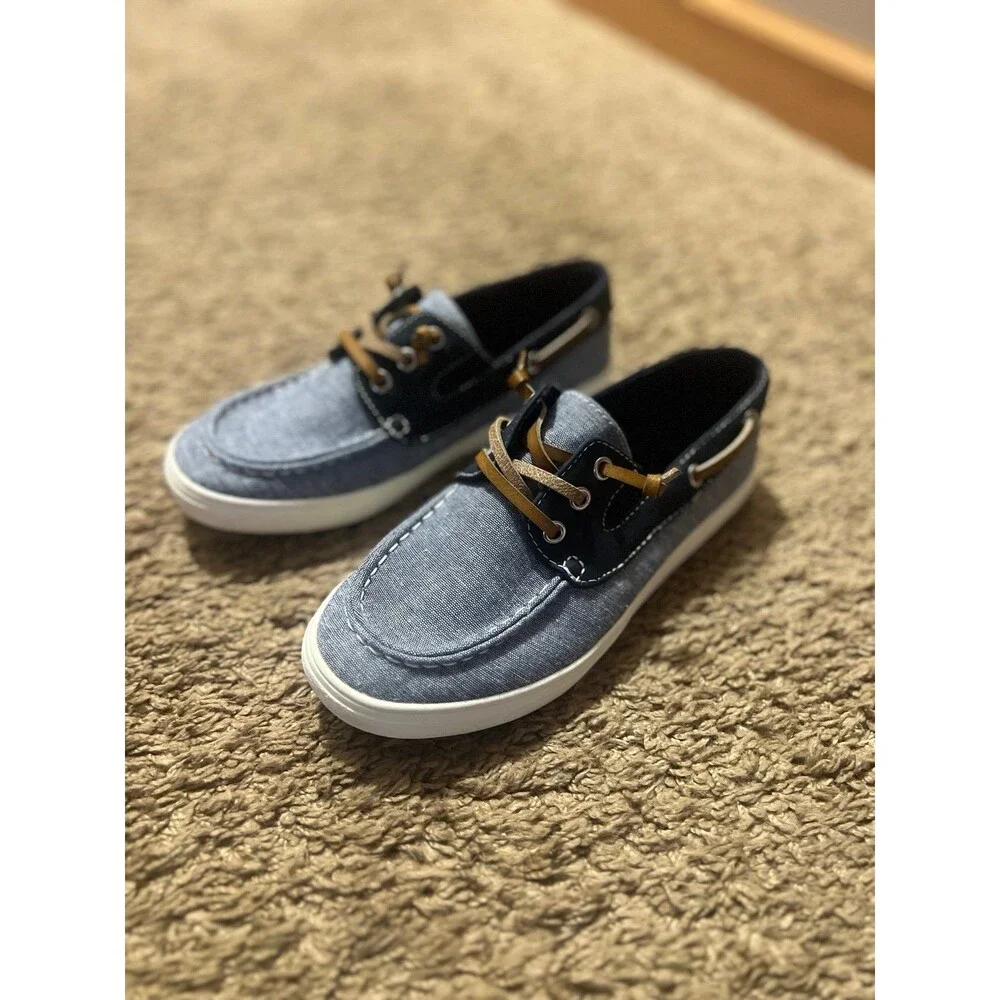 Boys Size 2Y Blue Slip On Boat Shoes New Without Tags